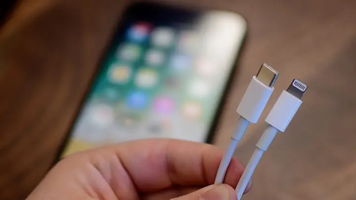 Cách Sạc Pin Iphone Đúng Cách: Hướng Dẫn Chi Tiết Kéo Dài Tuổi Thọ Pin Cách Sạc Pin Iphone Đúng Cách: Hướng Dẫn Chi Tiết Kéo Dài Tuổi Thọ Pin