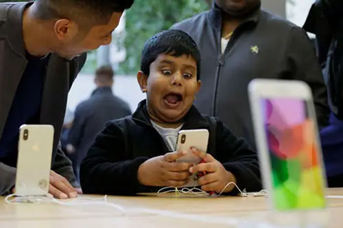 Doanh Thu Iphone X: Số Liệu Bán Hàng, Ảnh Hưởng Và Vị Thế Trong Lịch Sử Apple