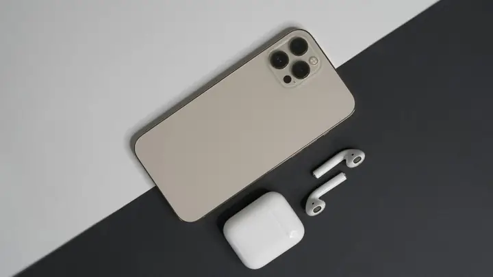 Iphone Bản Quốc Tế Là Gì? So Sánh & Có Nên Mua Không?