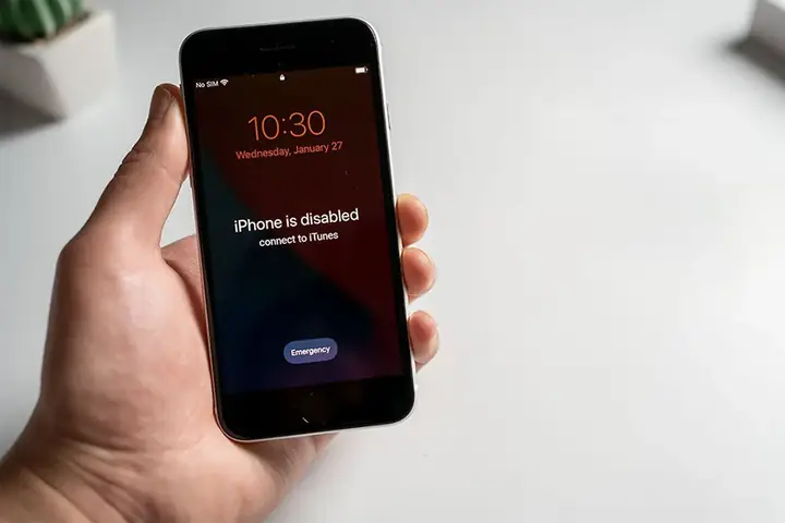 Iphone Bị Vô Hiệu Hóa: Nguyên Nhân, Cách Mở Khóa An Toàn & Khắc Phục Nhanh Chóng Iphone Bị Vô Hiệu Hóa: Nguyên Nhân, Cách Mở Khóa An Toàn & Khắc Phục Nhanh Chóng